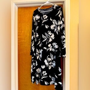 SHEIN Black and White Floral Long Sleeve Dress
